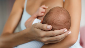 breastfeeding-352x198.jpg