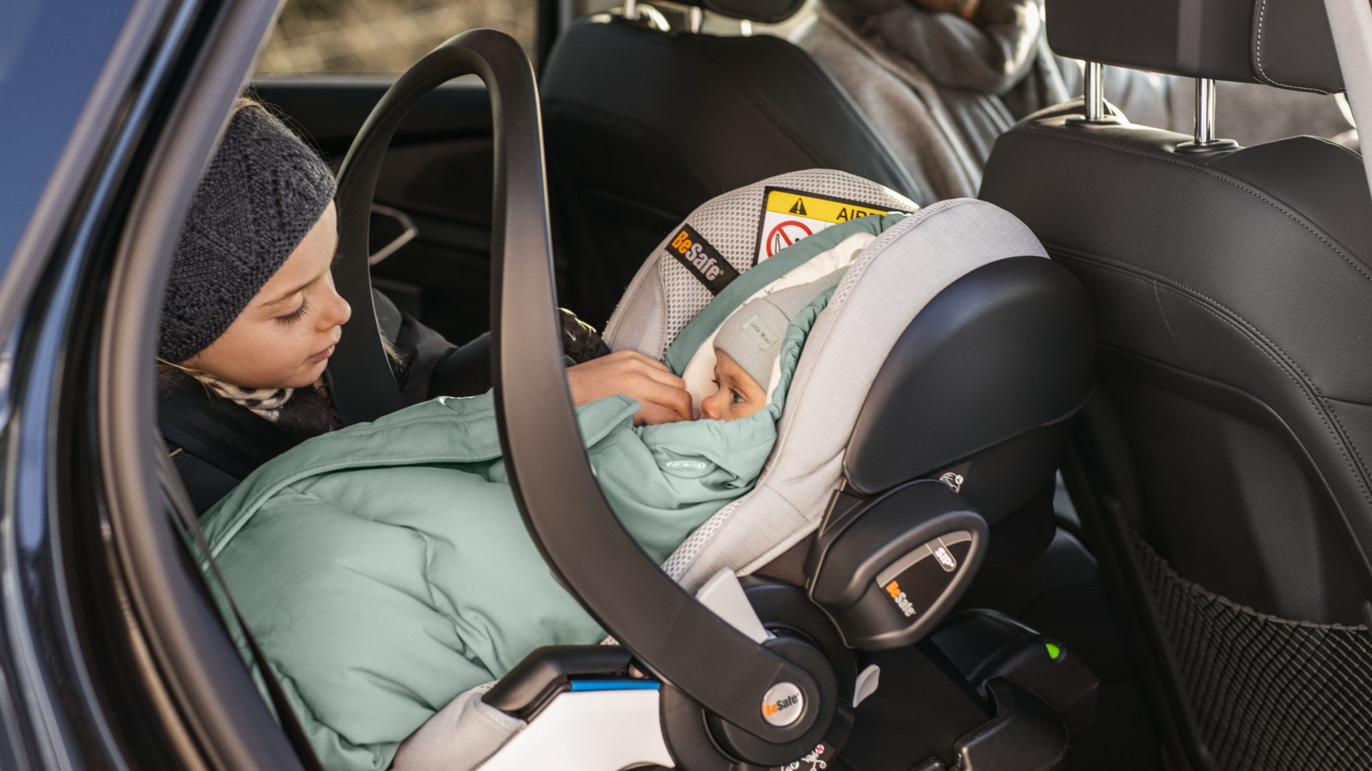 Fusak Voksi Move funguje ako prvý spací vak pre bábätko alebo fusak do autosedačky.