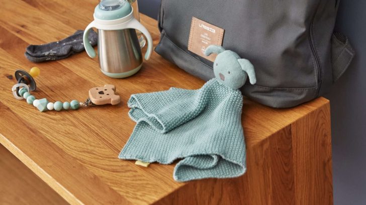 knitted-baby-comforter-image-728x409.jpg